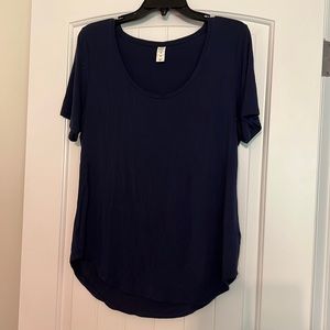 Short sleeve top